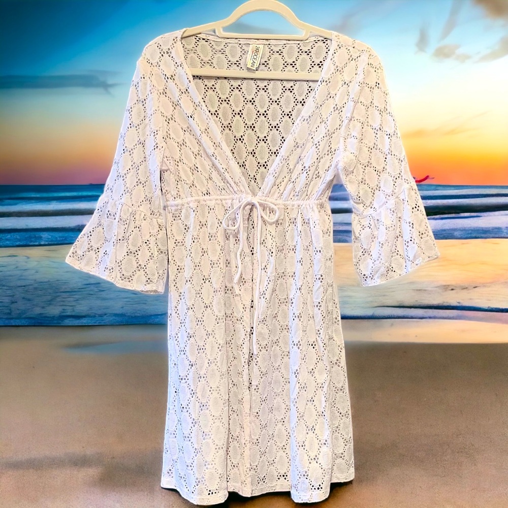 24th & Ocean White Lacey Beach Cover Up